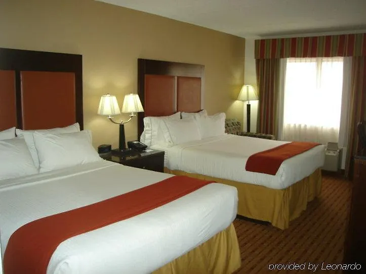Holiday Inn Express Louisville Northeast By Ihg Отель